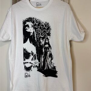 Women's Corpse Bride Graphic T-Shirt
Halloween